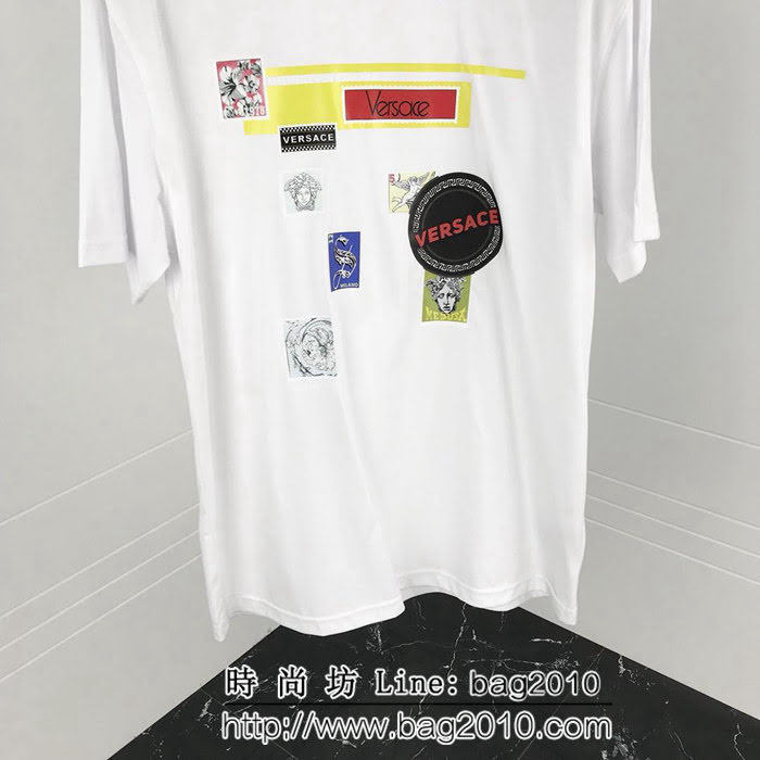 VERSACE範思哲 19ss早春新款 純棉短袖 最新多logo印花圖案 高版本情侶款 ydi2164
